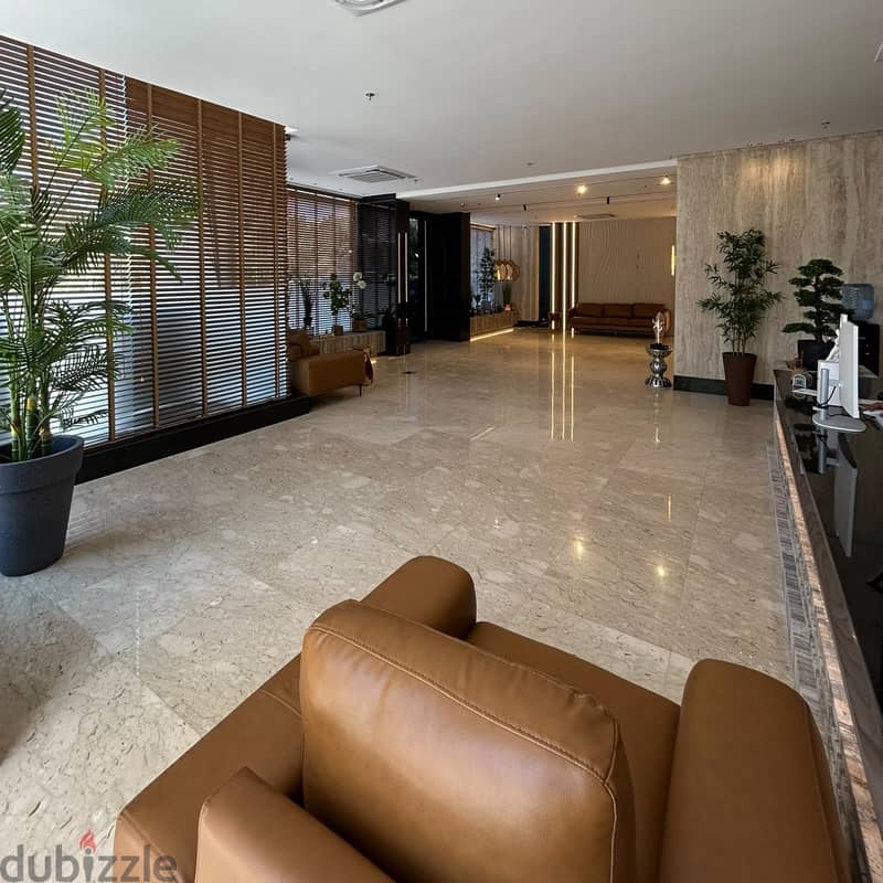 Brand new, fully furnished apartment with a balcony for rent in Salmiy 5