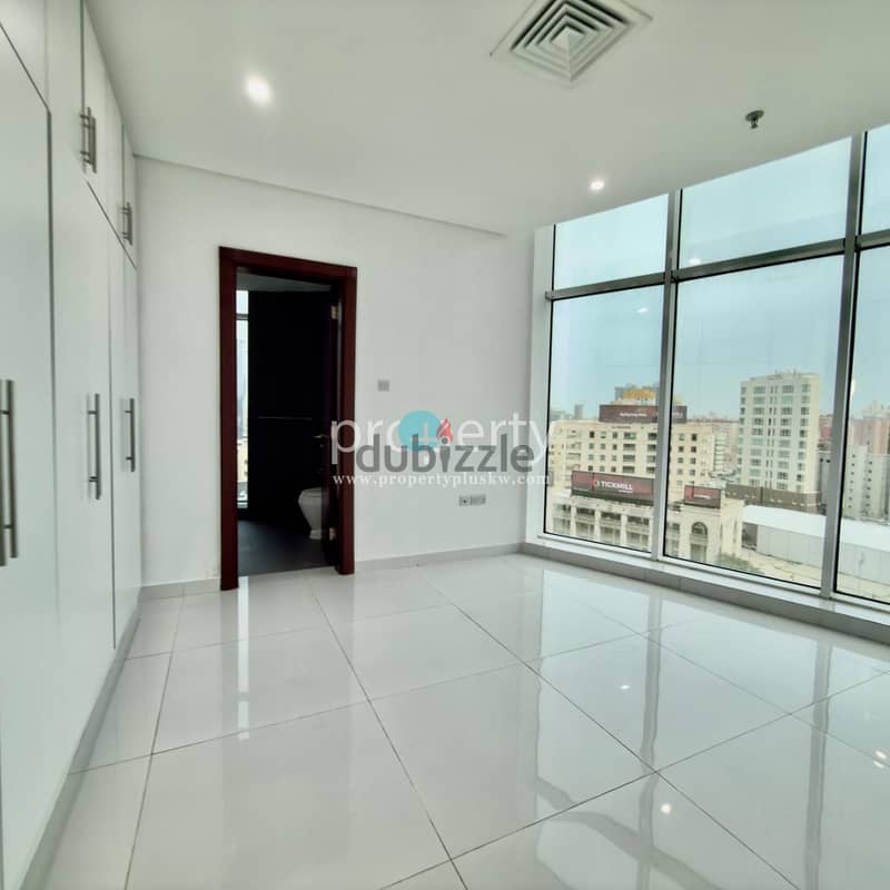 Beautiful penthouse with private pool for rent in salmiya, Kuwait City 1