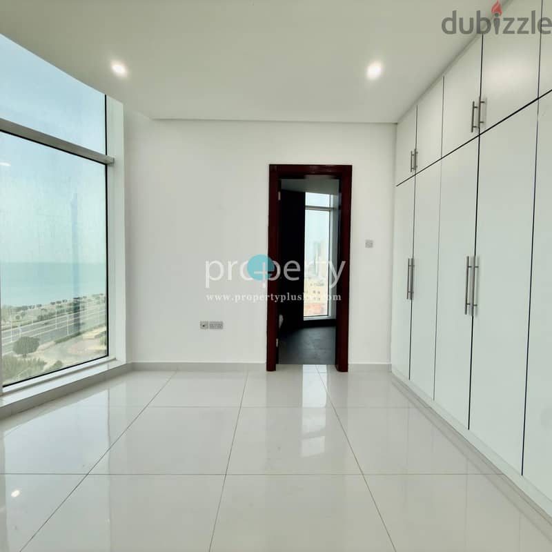 Beautiful penthouse with private pool for rent in salmiya, Kuwait City 3