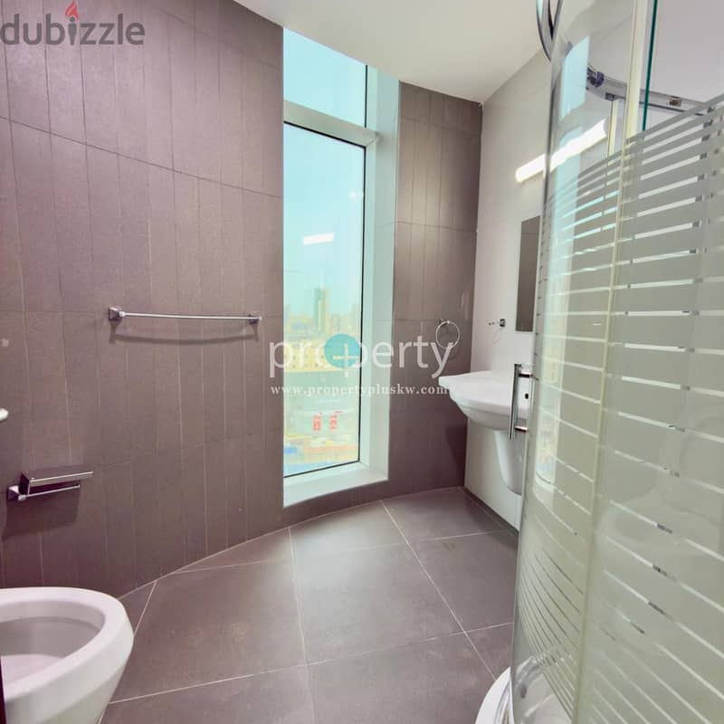 Beautiful penthouse with private pool for rent in salmiya, Kuwait City 5