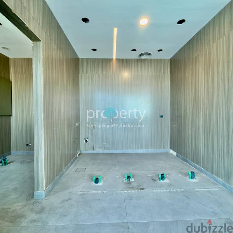 Commercial space for rent in salmiya 1
