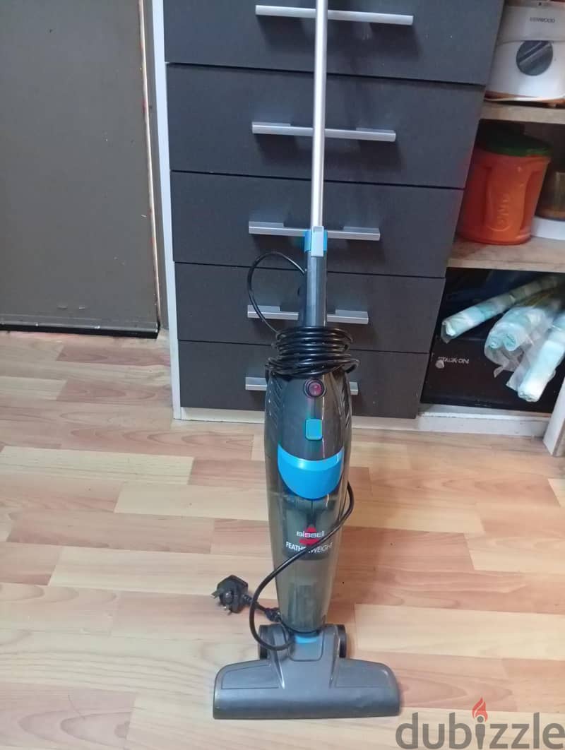 Bissell Featherweight Vacuum Cleaner, Lightly Used 2