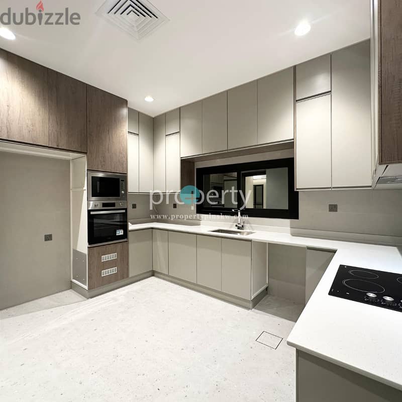 Brand new 4 Bedroom floor for rent in Bayan 5
