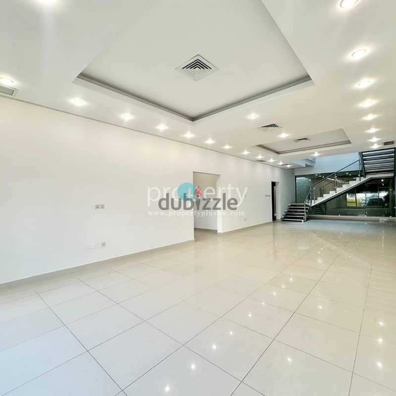 Spacious Triplex with Pool for Rent in Zahra 8