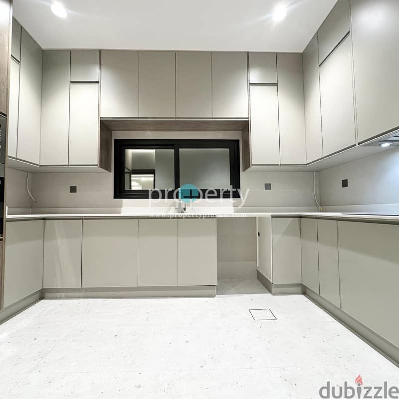 Brand new 4 Bedroom floor for rent in Bayan 3