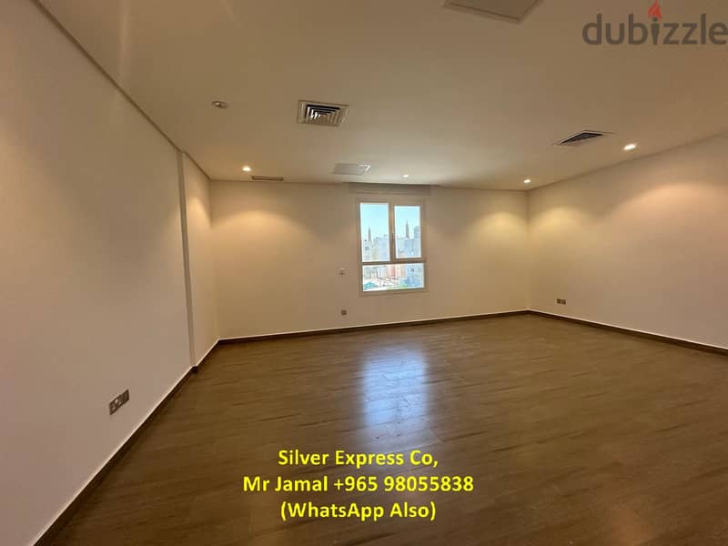 3 Master Bedroom 500 Meter Villa Floor in Finatees. 3