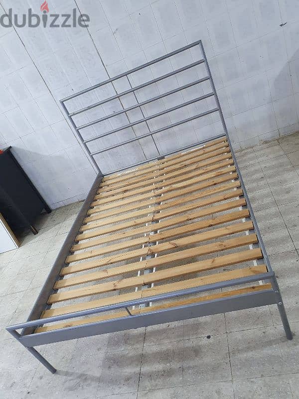 Ikea Queen bed - 140x200 cm 2