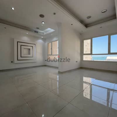 A full floor for investment with a sea view in Salmiya.