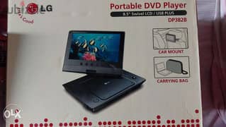 LG Portable DVD player with remote 0