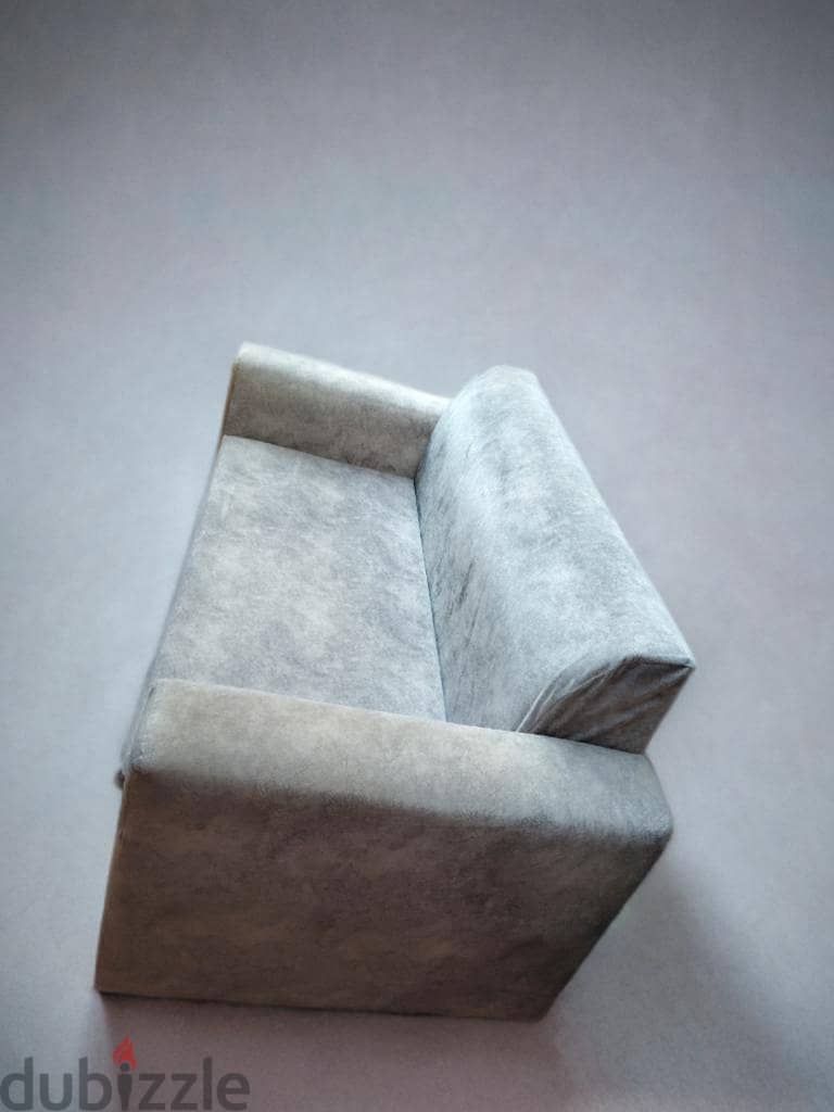 2 seater flexible gray sofa 1
