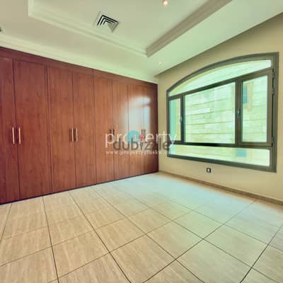 Spacious 3 apartment with view for rent in Salmiya