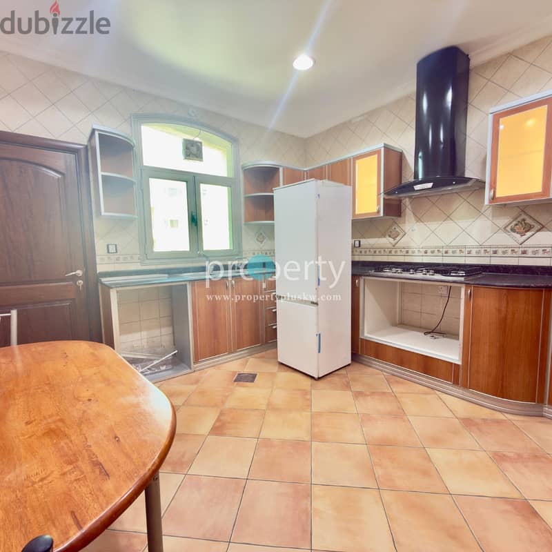 Spacious 3 apartment with view for rent in Salmiya 11