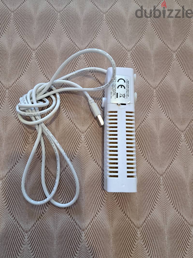 submersible internal aquarium filter @ 1 KD. CALL 60713907 1