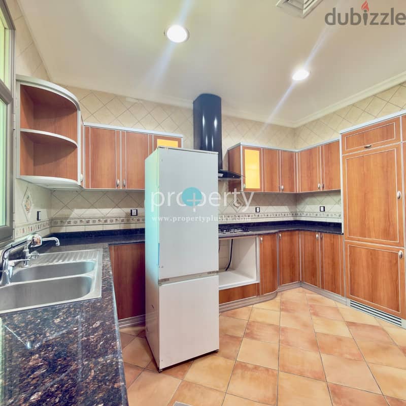 Spacious 3 apartment with view for rent in Salmiya 4