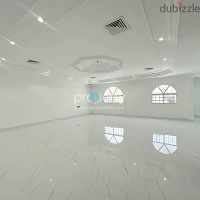 Spacious Renovated Villa rent in Qortuba