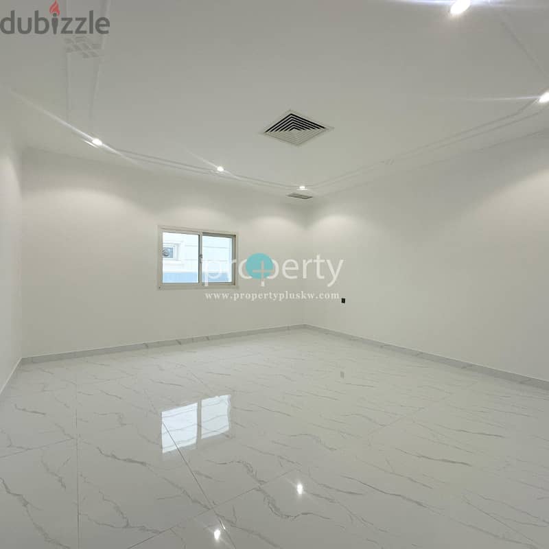 Spacious Renovated Villa rent in Qortuba 7