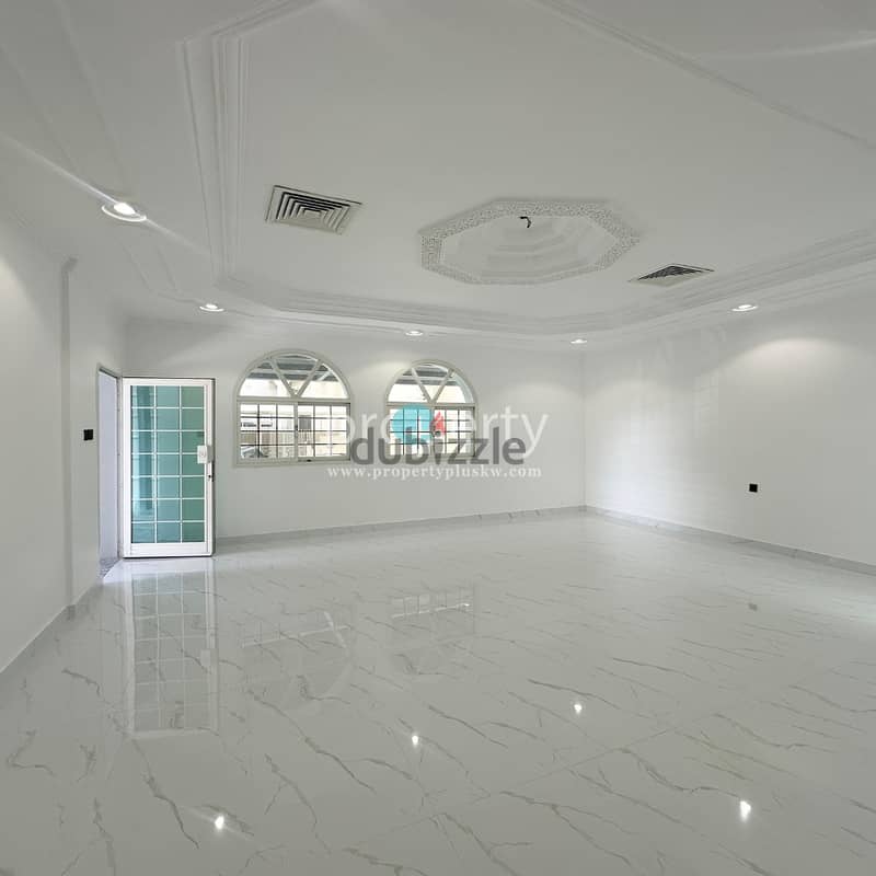 Spacious Renovated Villa rent in Qortuba 9