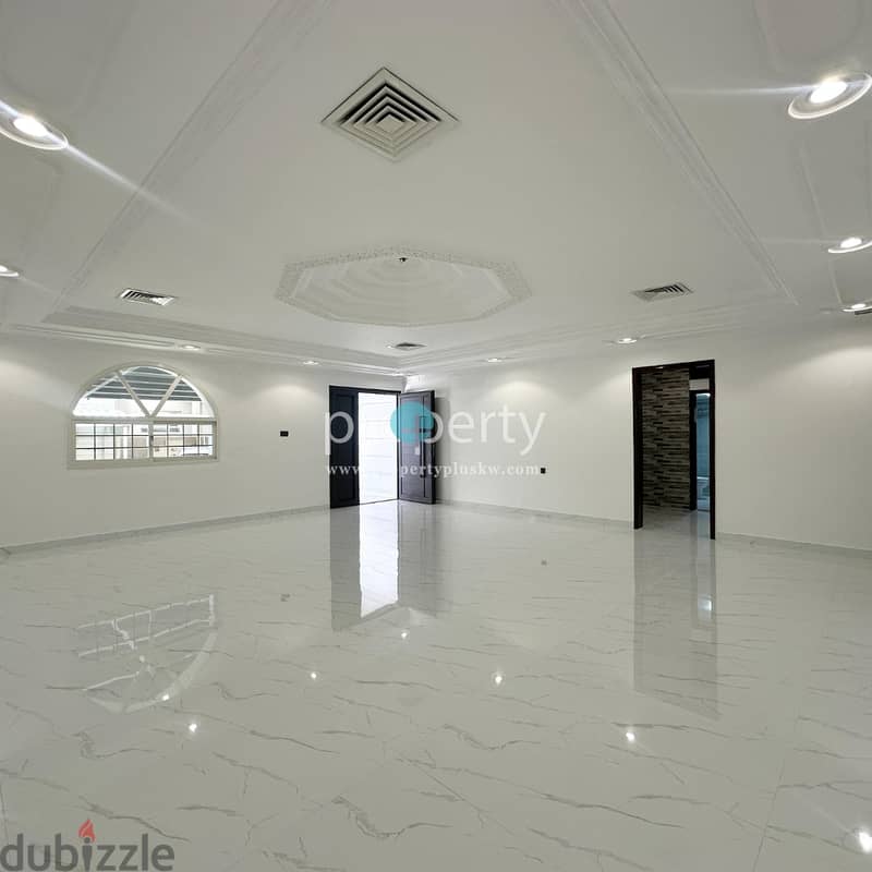 Spacious Renovated Villa rent in Qortuba 11
