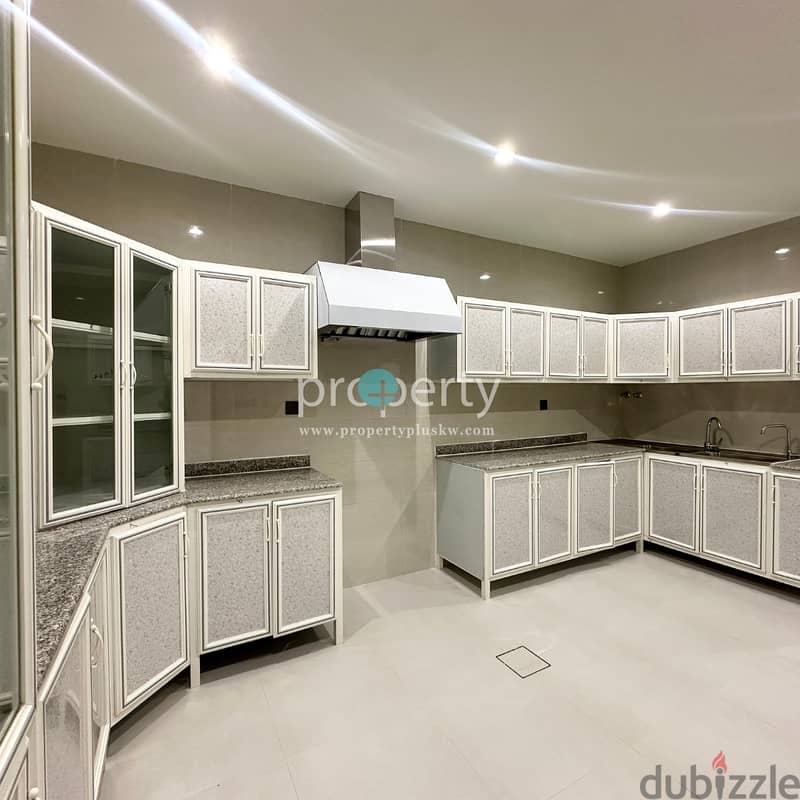 Spacious Renovated Villa rent in Qortuba 6