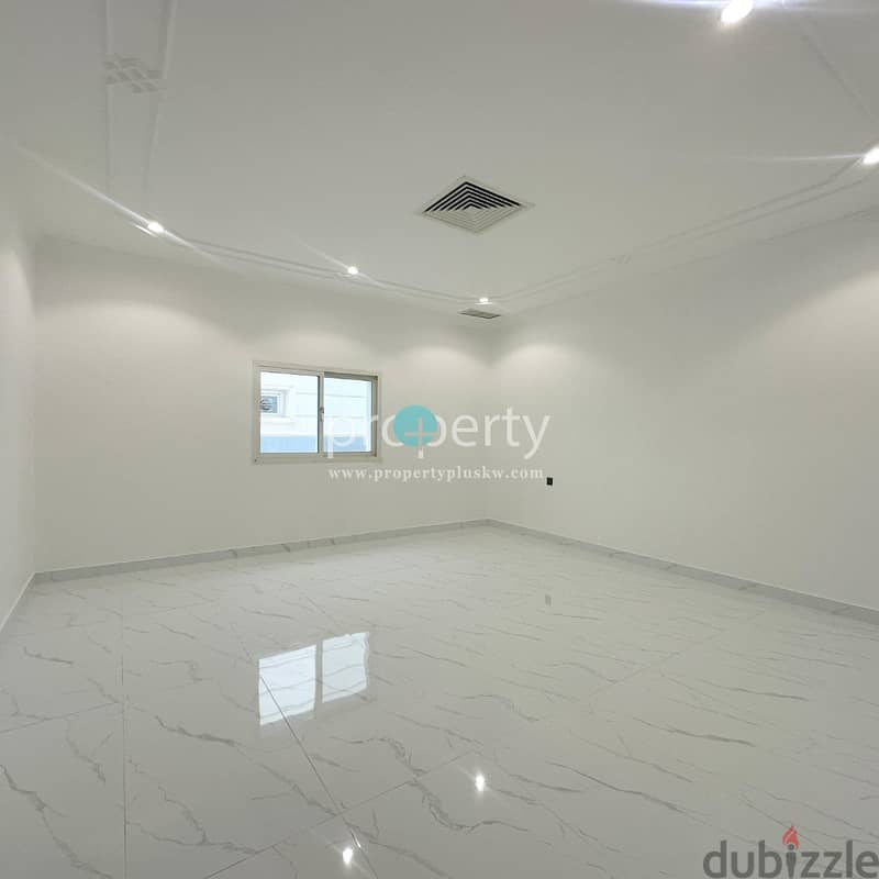 Spacious Renovated Villa rent in Qortuba 7