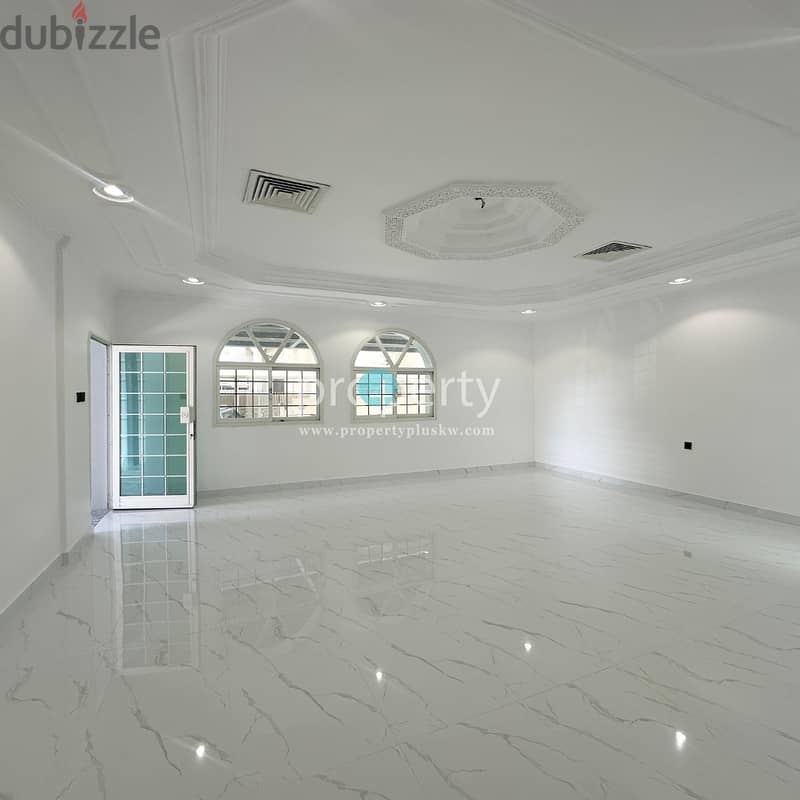 Spacious Renovated Villa rent in Qortuba 9