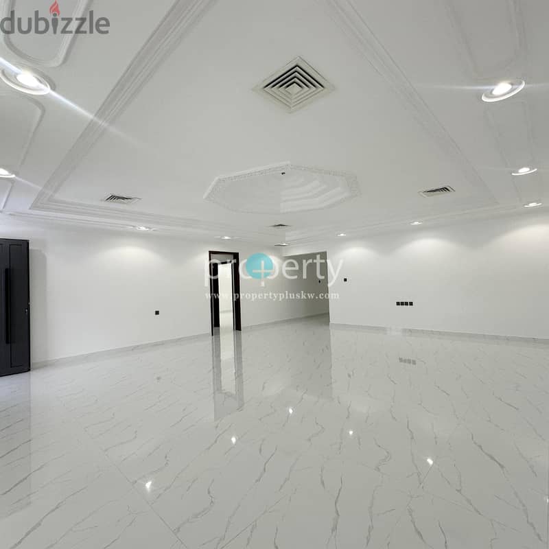 Spacious Renovated Villa rent in Qortuba 12