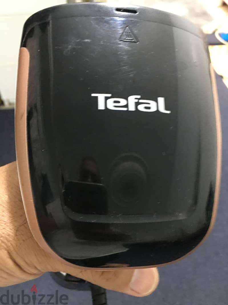 Tefal iron steamer / Ironing clothes 4