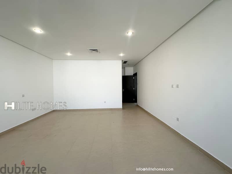 Triplex with Pool for rent in Zahara 4
