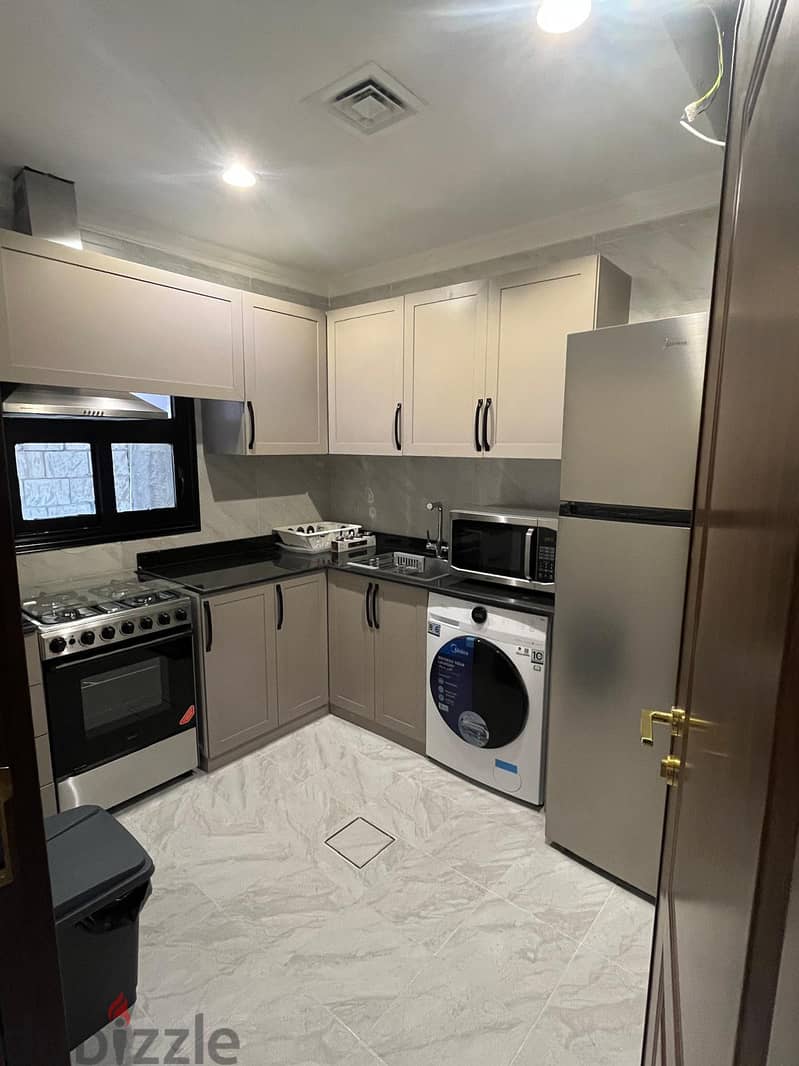 Well Furnished 2 Bedroom Apartment in Salmiya, Kuwait 7