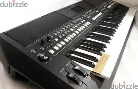 Yamaha PSR -S×600, 61 keys.