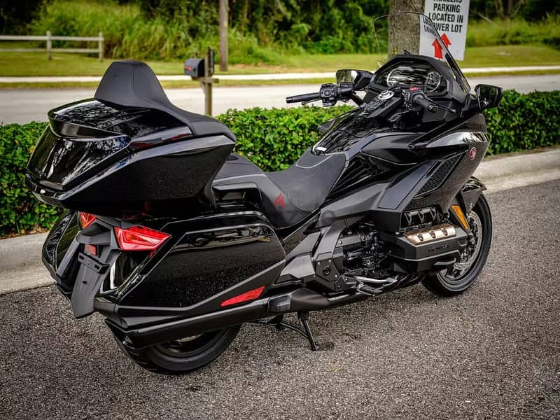 2023 Honda Gold Wing (971589430760) 1