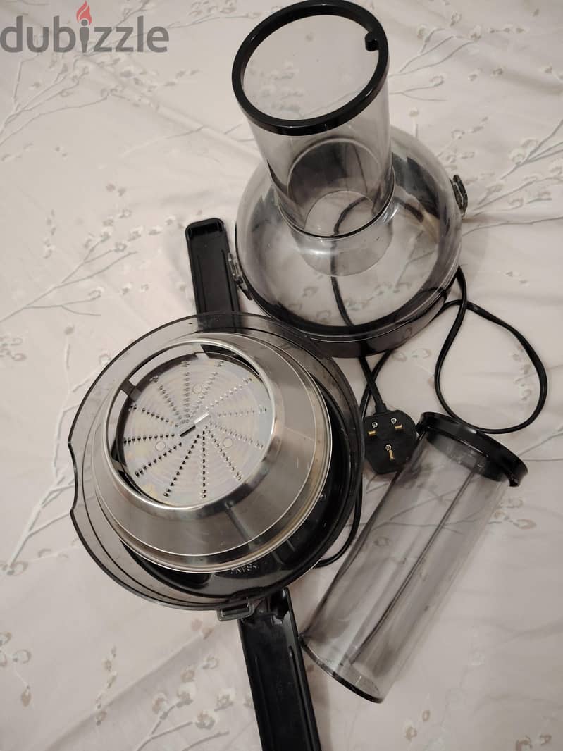 Philips Juicer Model: HR1863 4