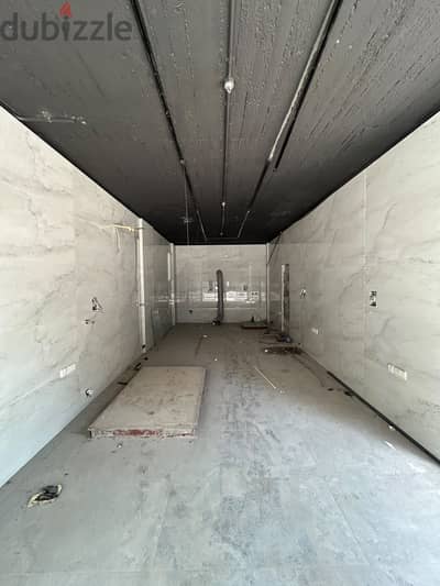 Commercial space with a grace period for rent in Salmiya