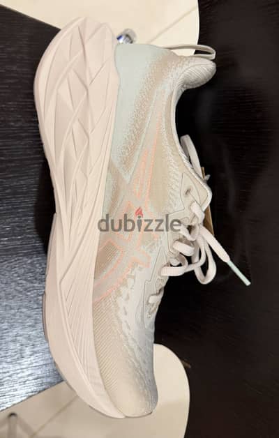 Asics women shoe for sale