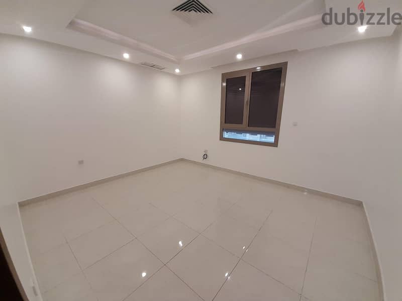 Sabah Al-Ahmad = 3 Bedrooms Balcony Super Deluxe Apartment 8