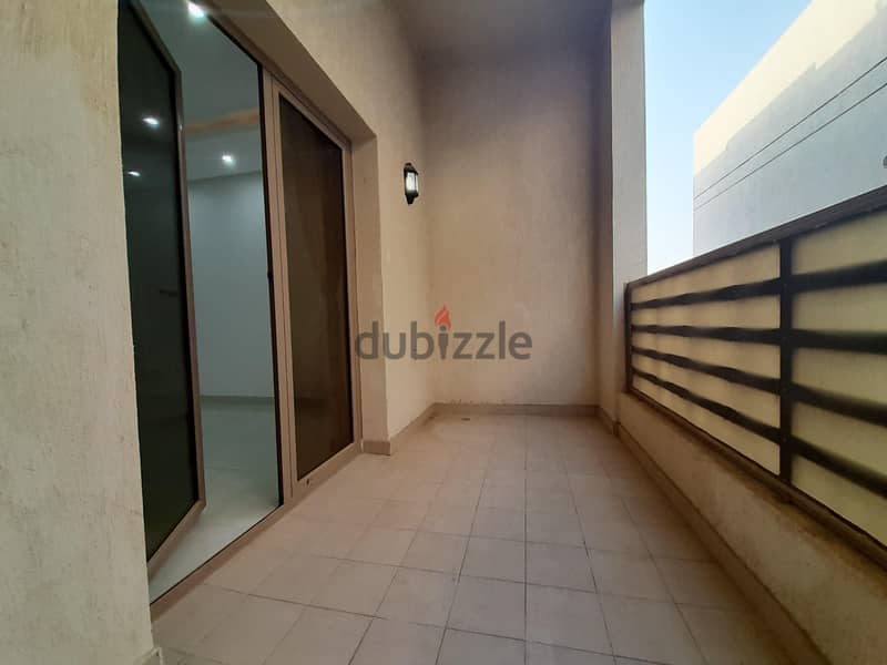 Sabah Al-Ahmad = 3 Bedrooms Balcony Super Deluxe Apartment 10