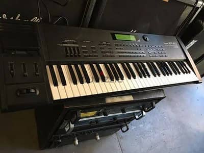Roland FANTOM-08 88 Keys Keyboard Synthesizer - Black
