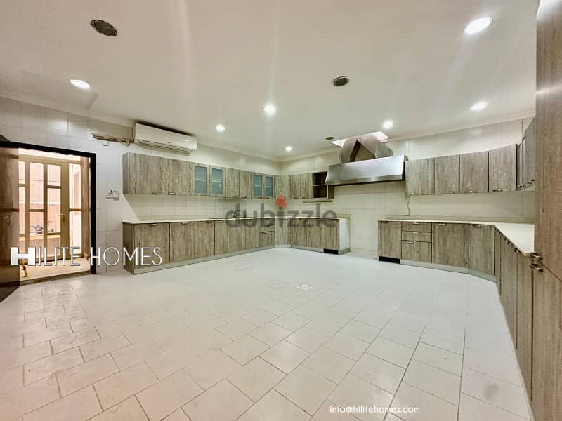 Four bedroom floor with private entrance for rent in Jabriya 13