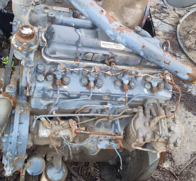 Perkins engine  4 cyl in running condition  مكينة بركنز شغالة