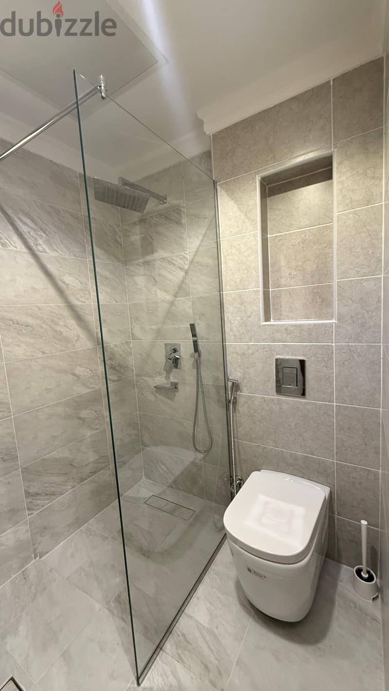 Two Bedroom Fully Furnished Apartment in Salmiya, Kuwait 7