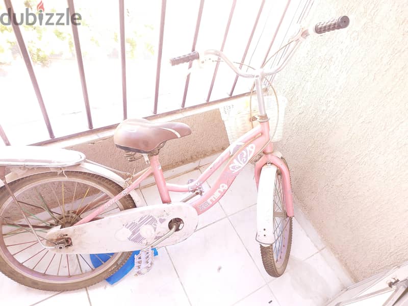 girls bycycle in good condition 2