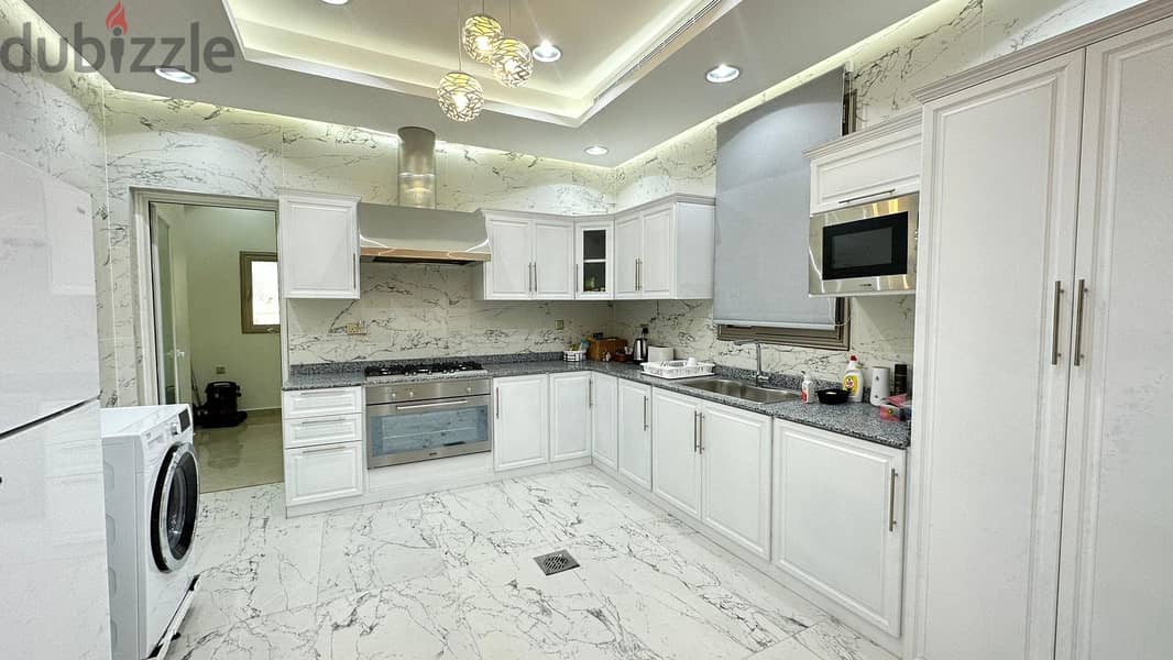 Modern 2 bedroom Furnished in Mishref 5