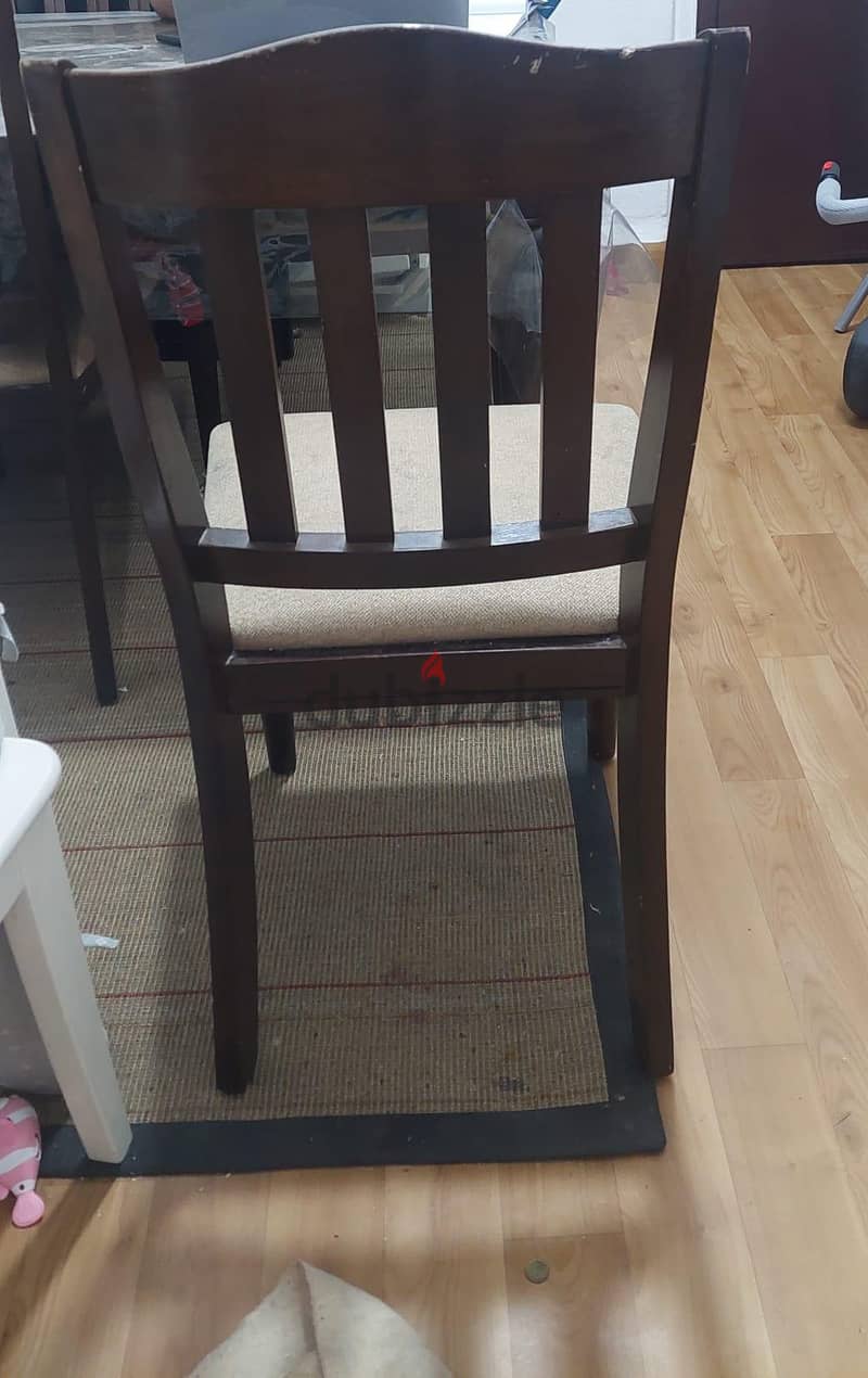 DINING TABLE FOR SALE 3