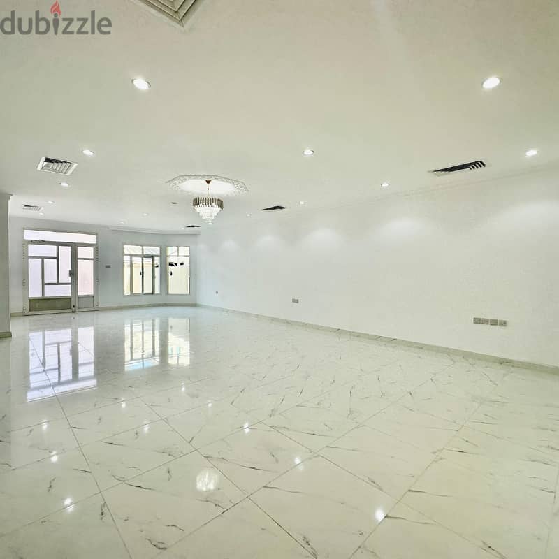 5 bedroom villa for rent in Salwa, Kuwait 9