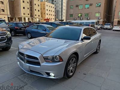 Dodge Charger RT 2012 Full option