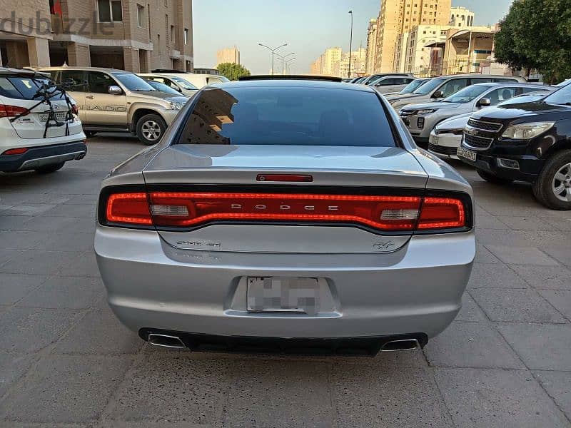 Dodge Charger RT 2012 Full option 4