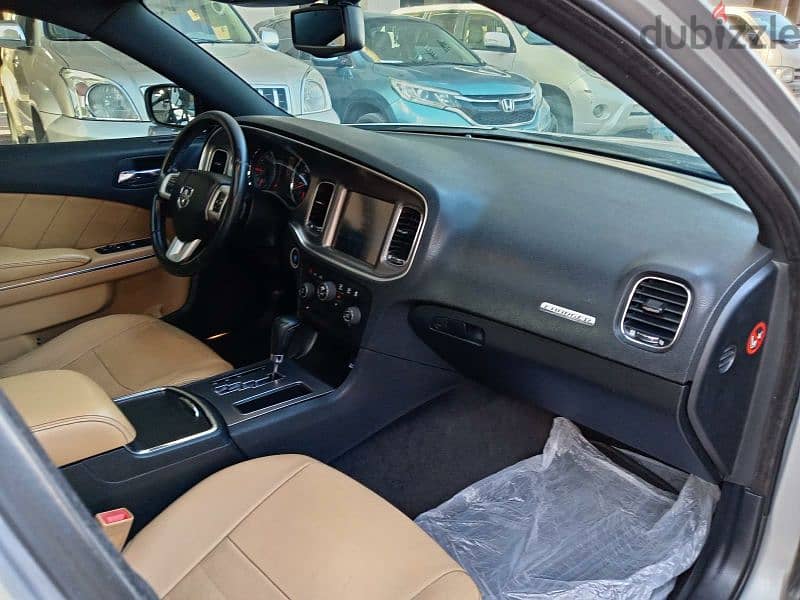 Dodge Charger RT 2012 Full option 9