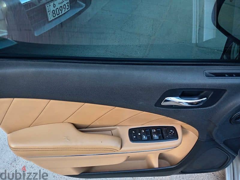 Dodge Charger RT 2012 Full option 11