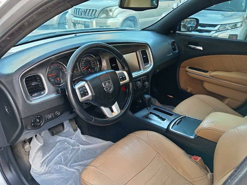 Dodge Charger RT 2012 Full option 12