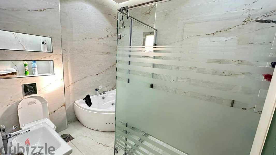 Modern style 2 bedroom penthouse 6